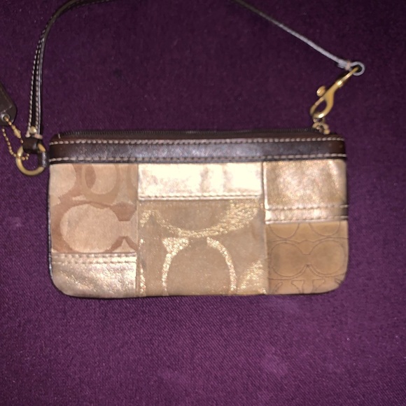 Coach wristlet - Picture 4 of 4